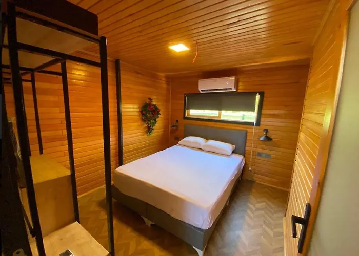 Πανσιόν Fabulous Bungalow With Nature View In Konyaalti *