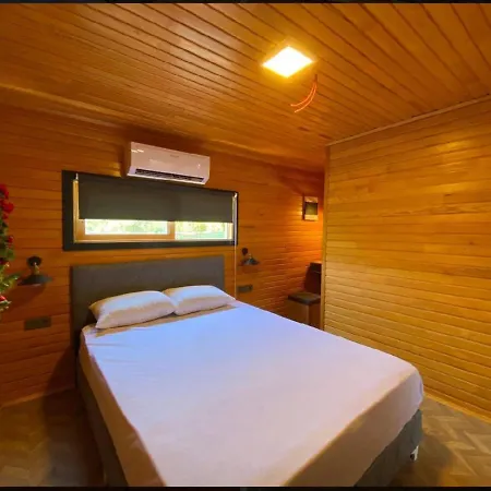 Gasthuis Fabulous Bungalow With Nature View In Konyaalti *